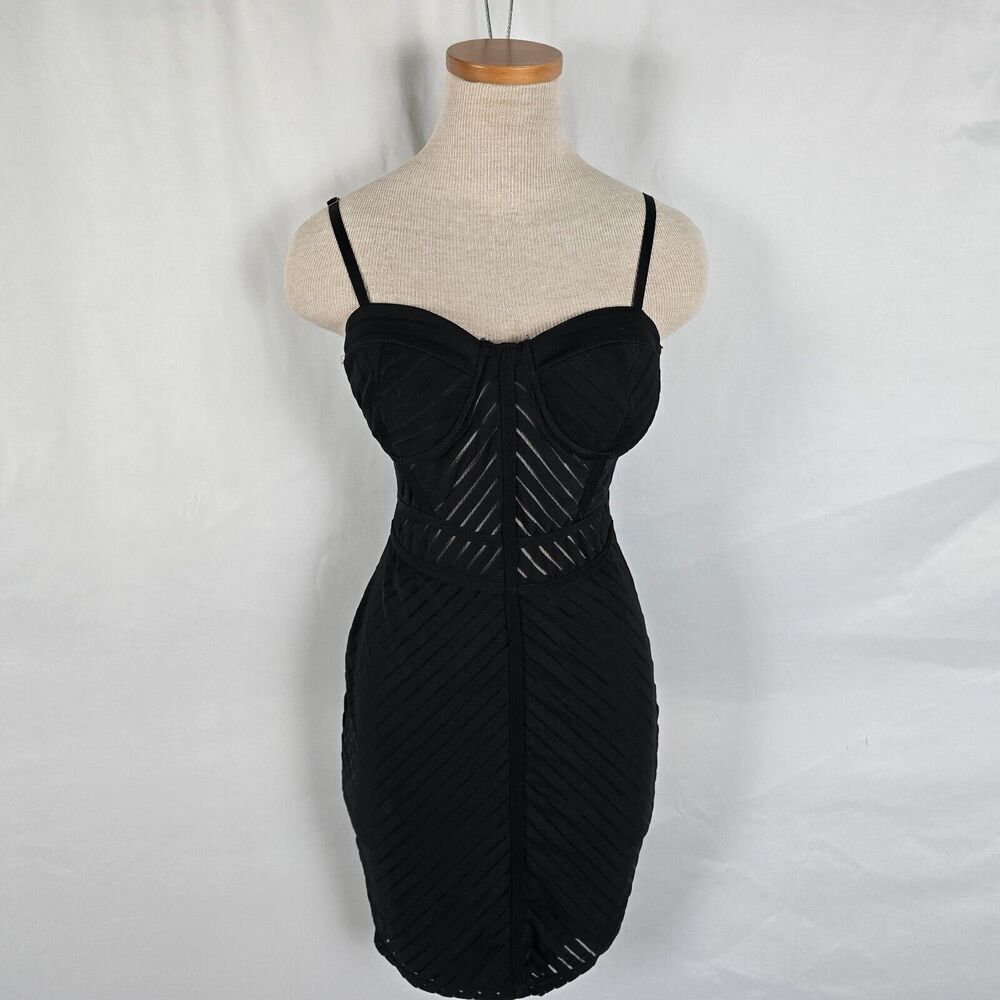 Iris Dress Slip Women's Medium Black Ribbed Back Zipper Adjust Straps Underwire